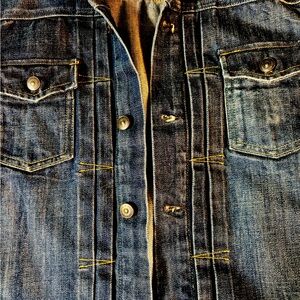Men’s vintage shrunken denim jacket